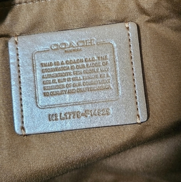 COACH Monogram SHOULDER BAG EUC!! HUGE TOTE!! - Picture 2 of 12